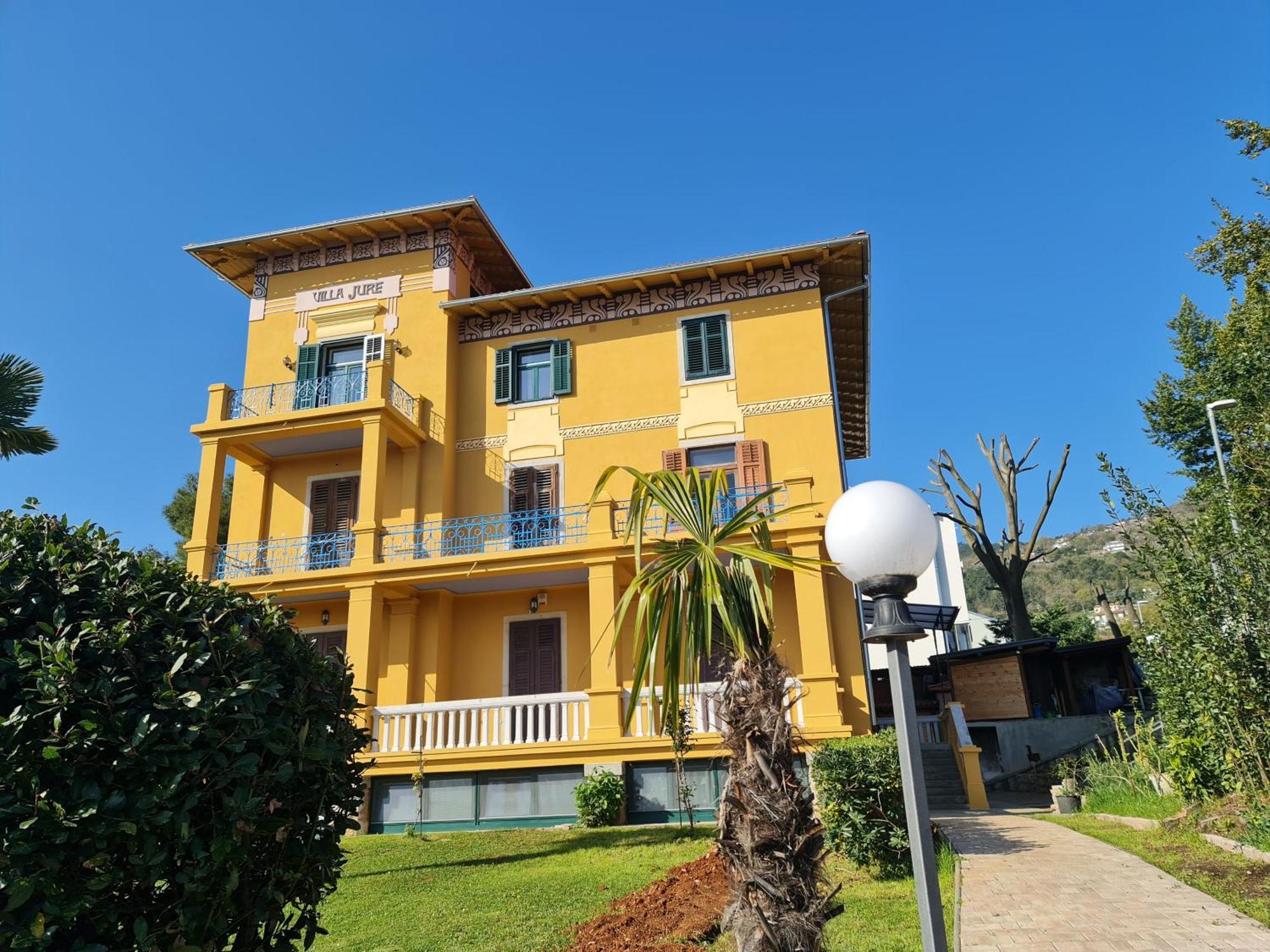 Villa Jure - Apartment Mirjana Lovran Bagian luar foto